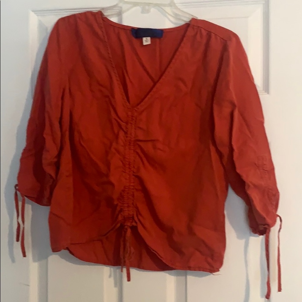 3/4 cute orange shirt
